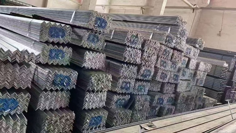 Hot-Dip Galvanized Pipes